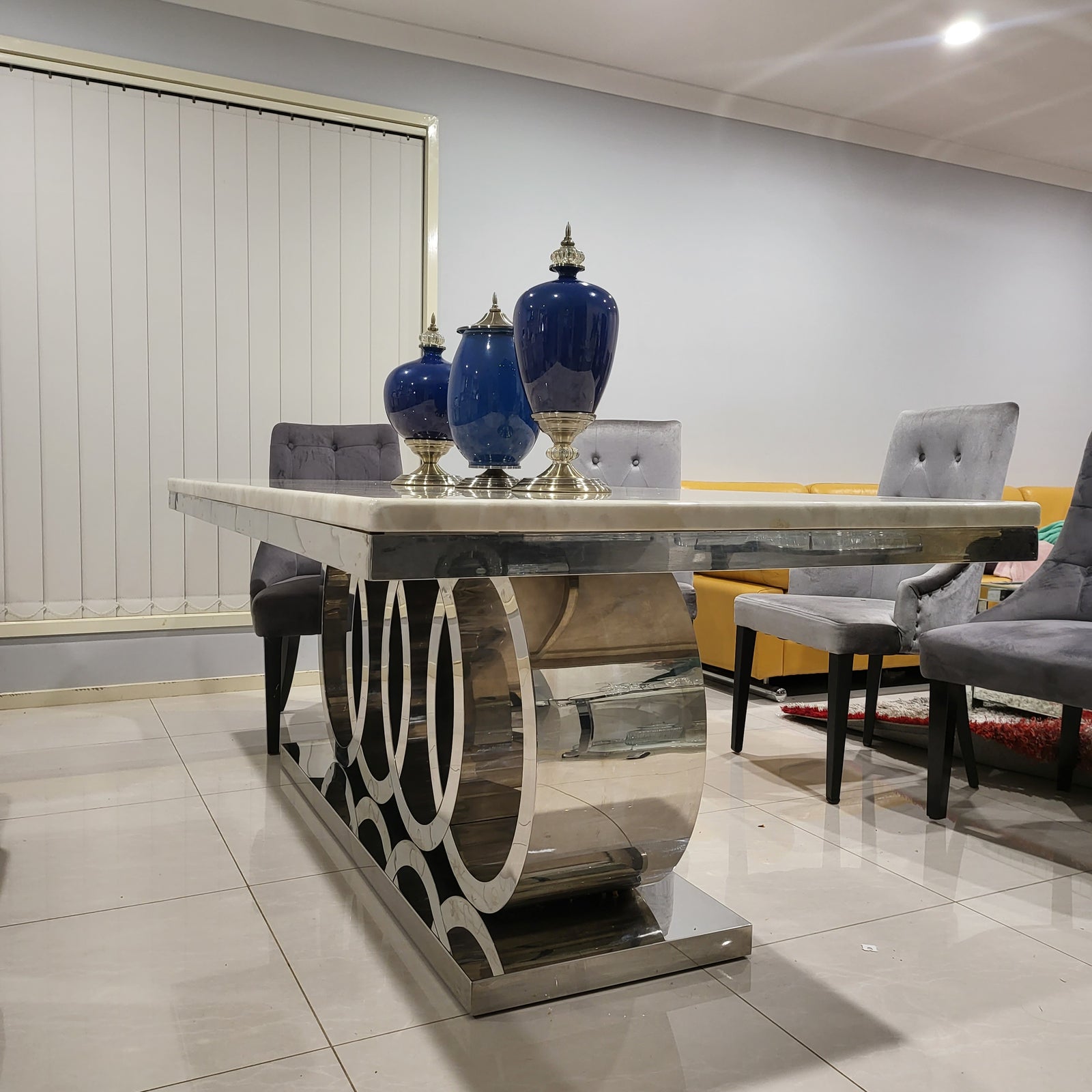 Circles (L220cm) Marble Dining Table