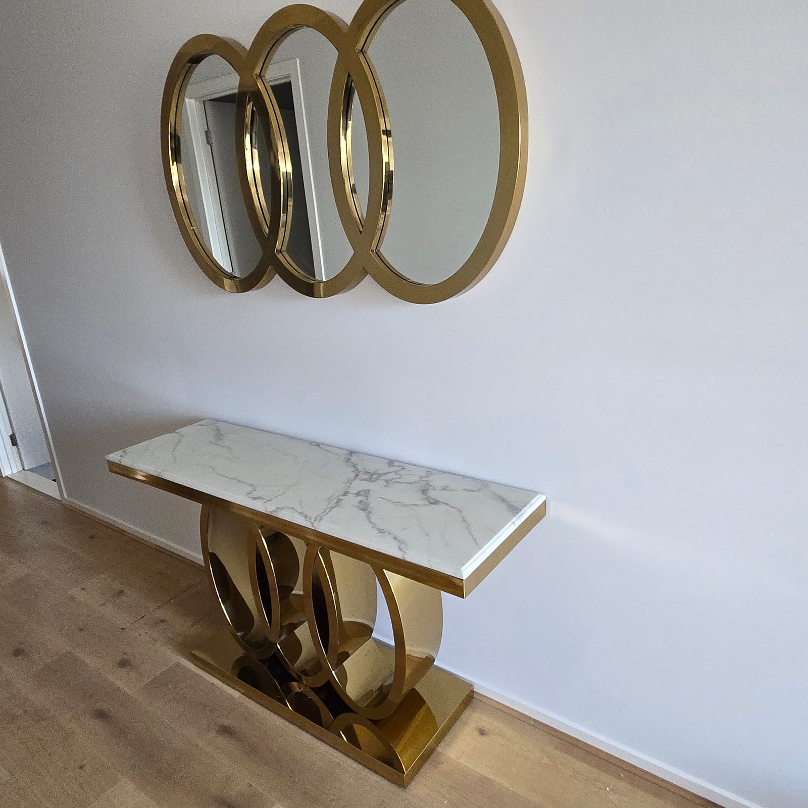 Circles Marble Console Table & Mirror