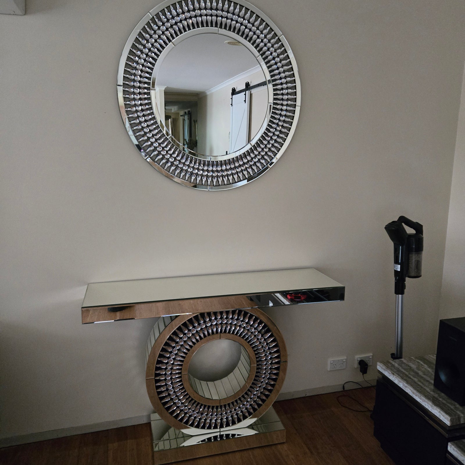 Silver Console table and mirror (Sparks)