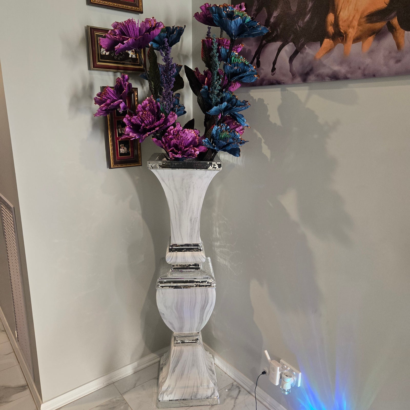 H126cm Decorative Resin Vase - White and Silver