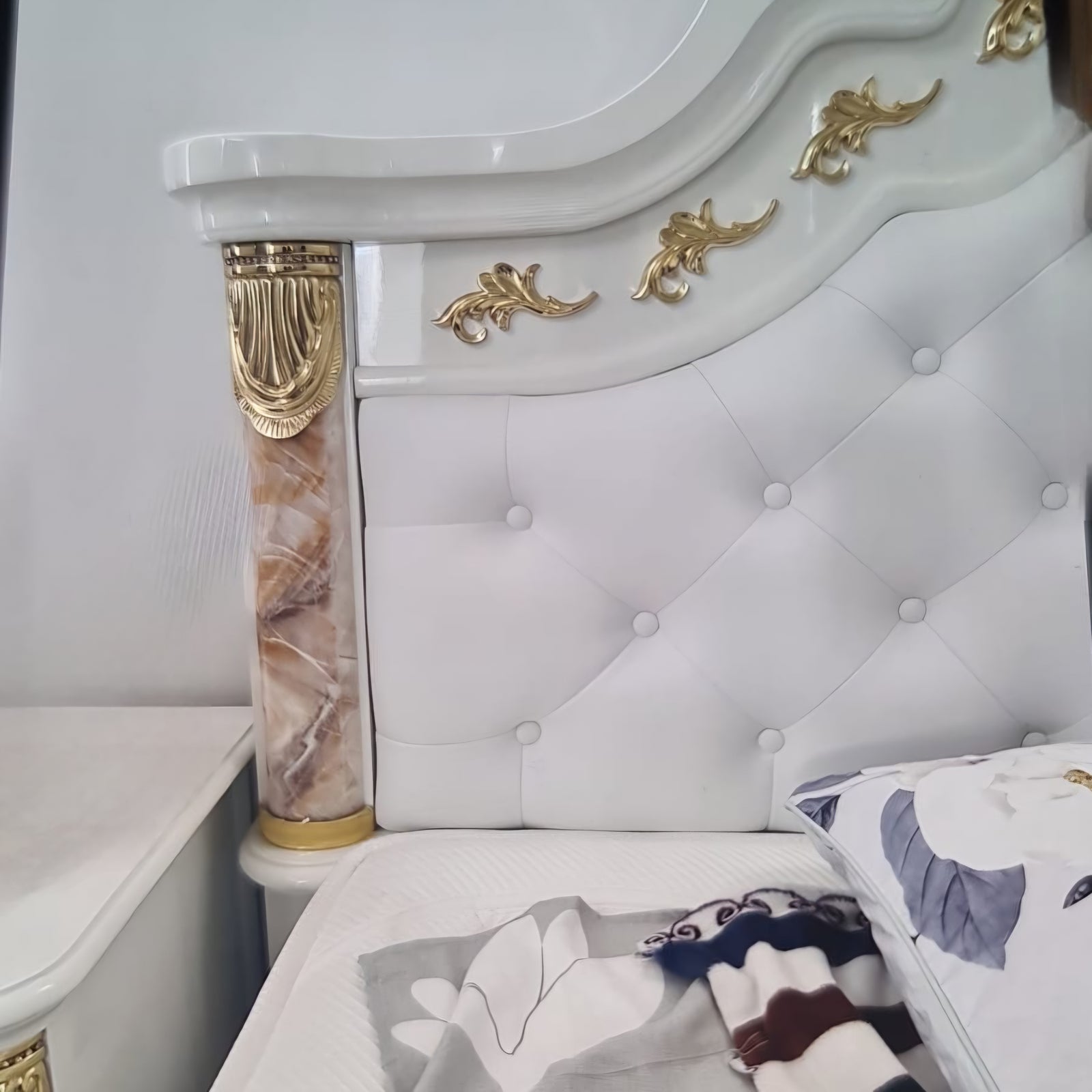 Super King Size Bed Suite