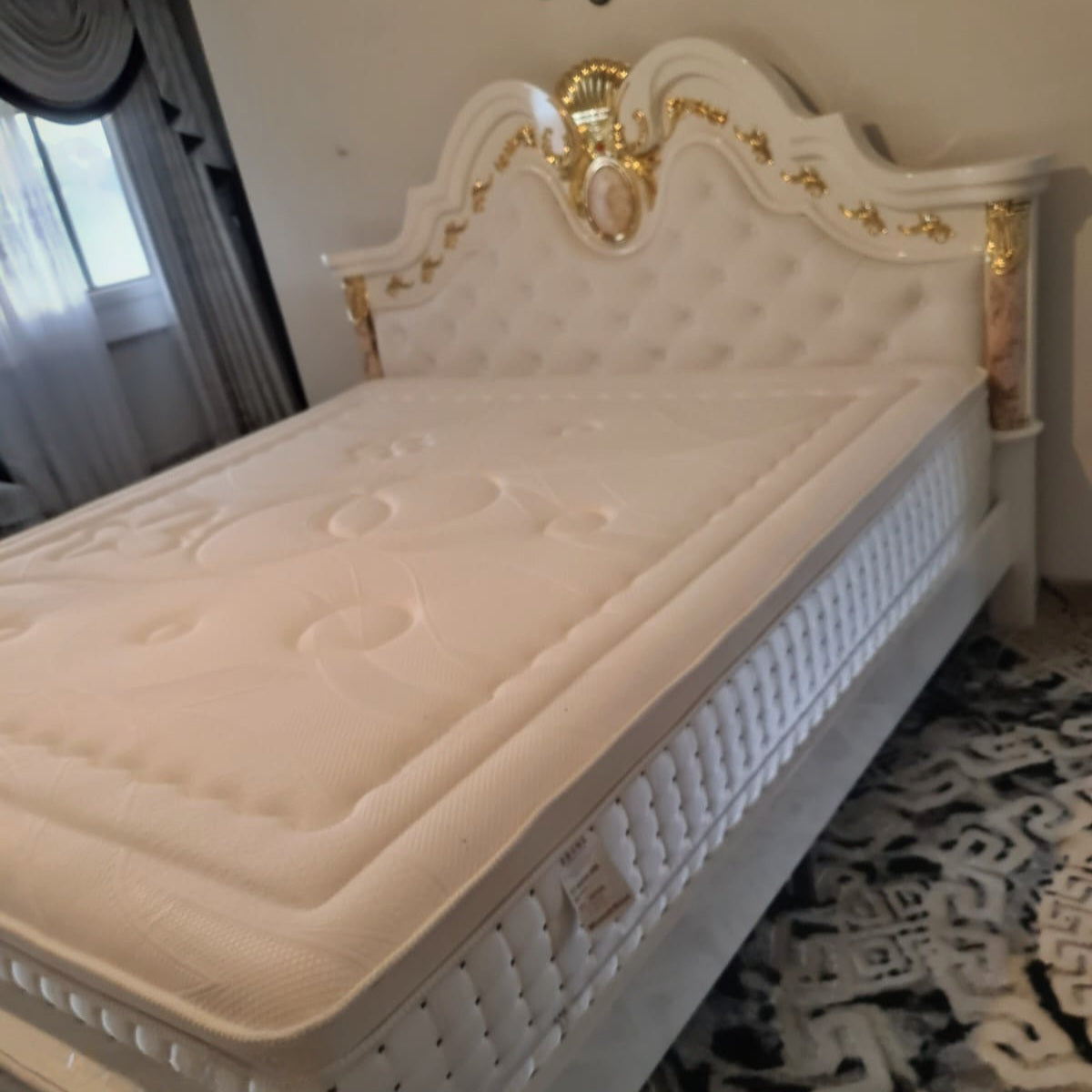 Super King Size Bed Suite