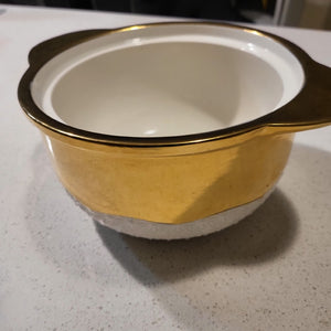 Modern Classy Ceramic Soup / Food Serving Bowl Easy to Clean, Dishwasher and Microwave Friendly in White and Gold colours