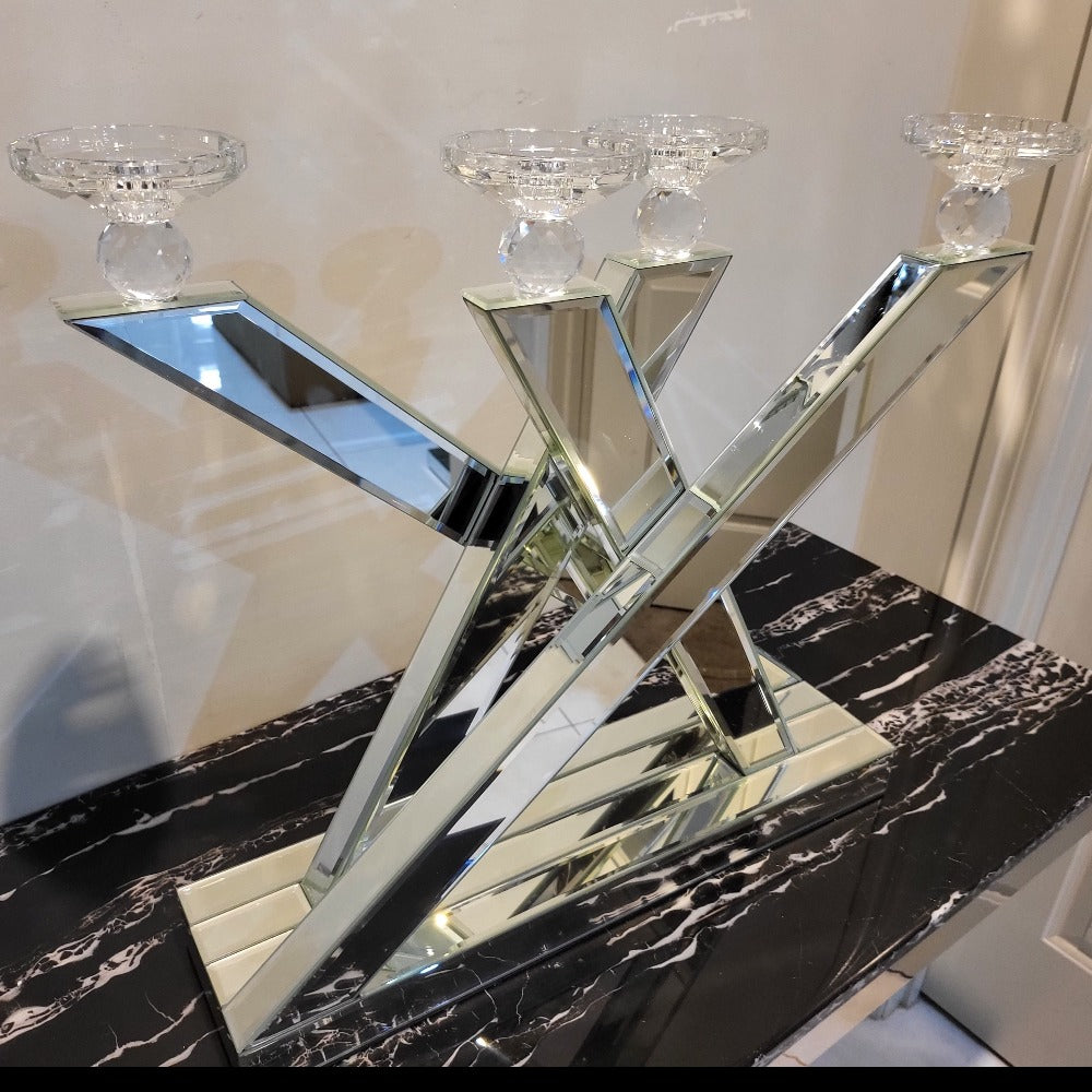 Luxury Modern Classy Sparkling Silver Candleholders / Candlesticks with decoration Candles in Silver Stainless Steel Frame , Stand with of 4