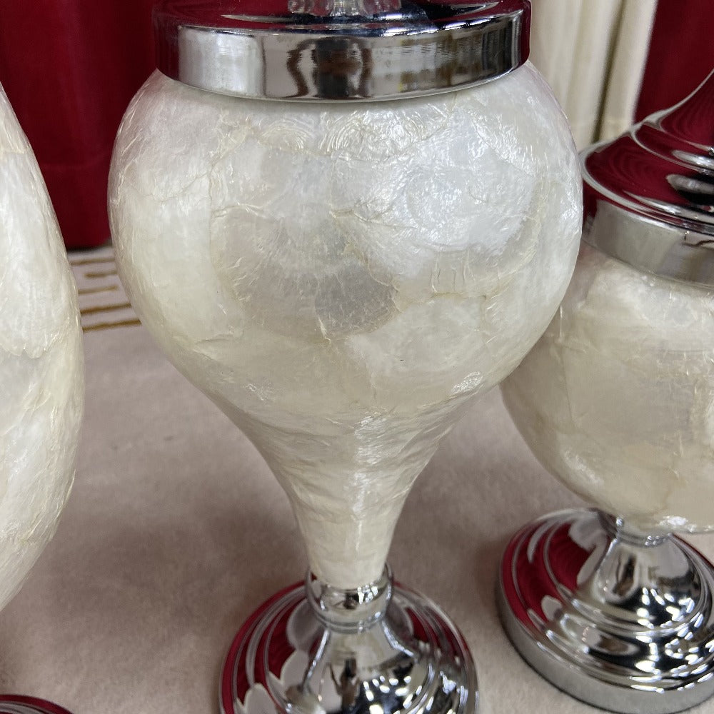 Silver Decorative stands in set of 3 in stainless steel frame