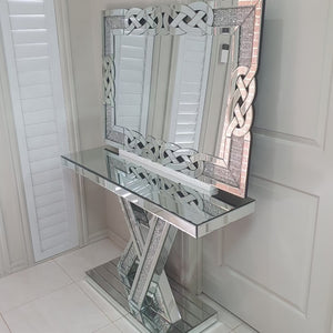 Classy Modern Diamond Crushed Mirrored Glass W Shaped Style Hallway Console Table and Mirror set in Silver Colour