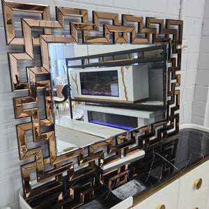 Elegant Mirrored Hallway Console Wall Mirror in Rose Gold / Brown