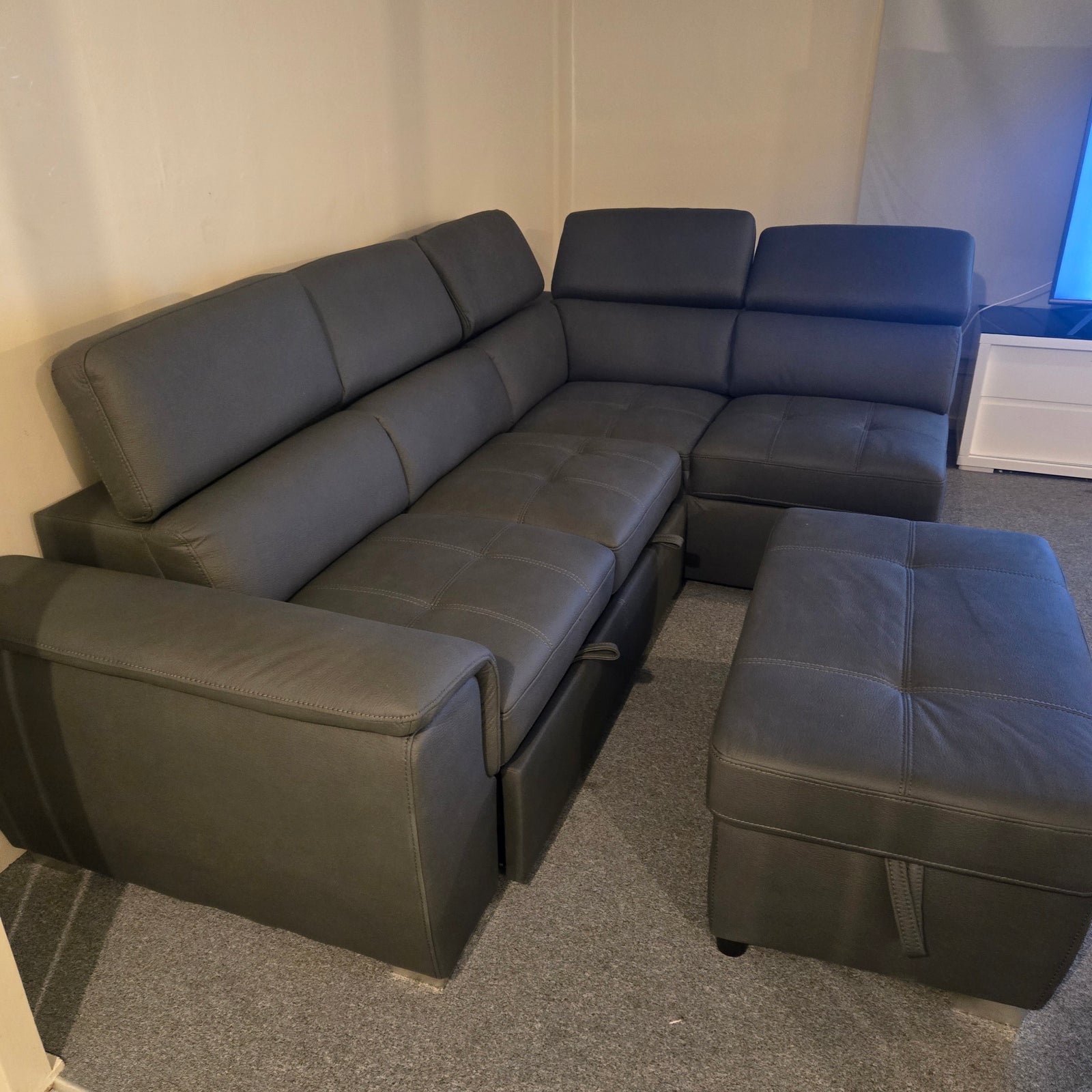 Corner Leather Sofa with Sofa Bed