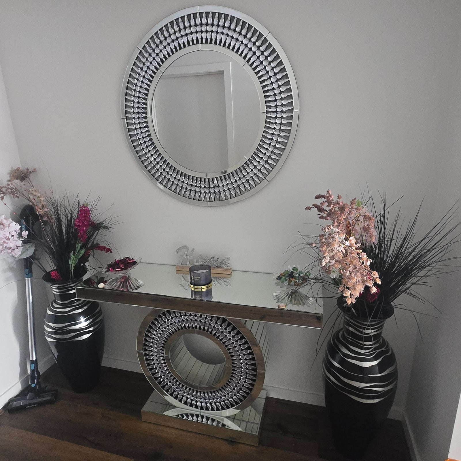 Silver Console table and mirror (Sparks)