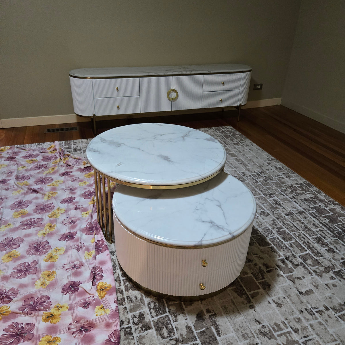 Modern White MDF TV Cabinet - (4-Drawers) - Silver