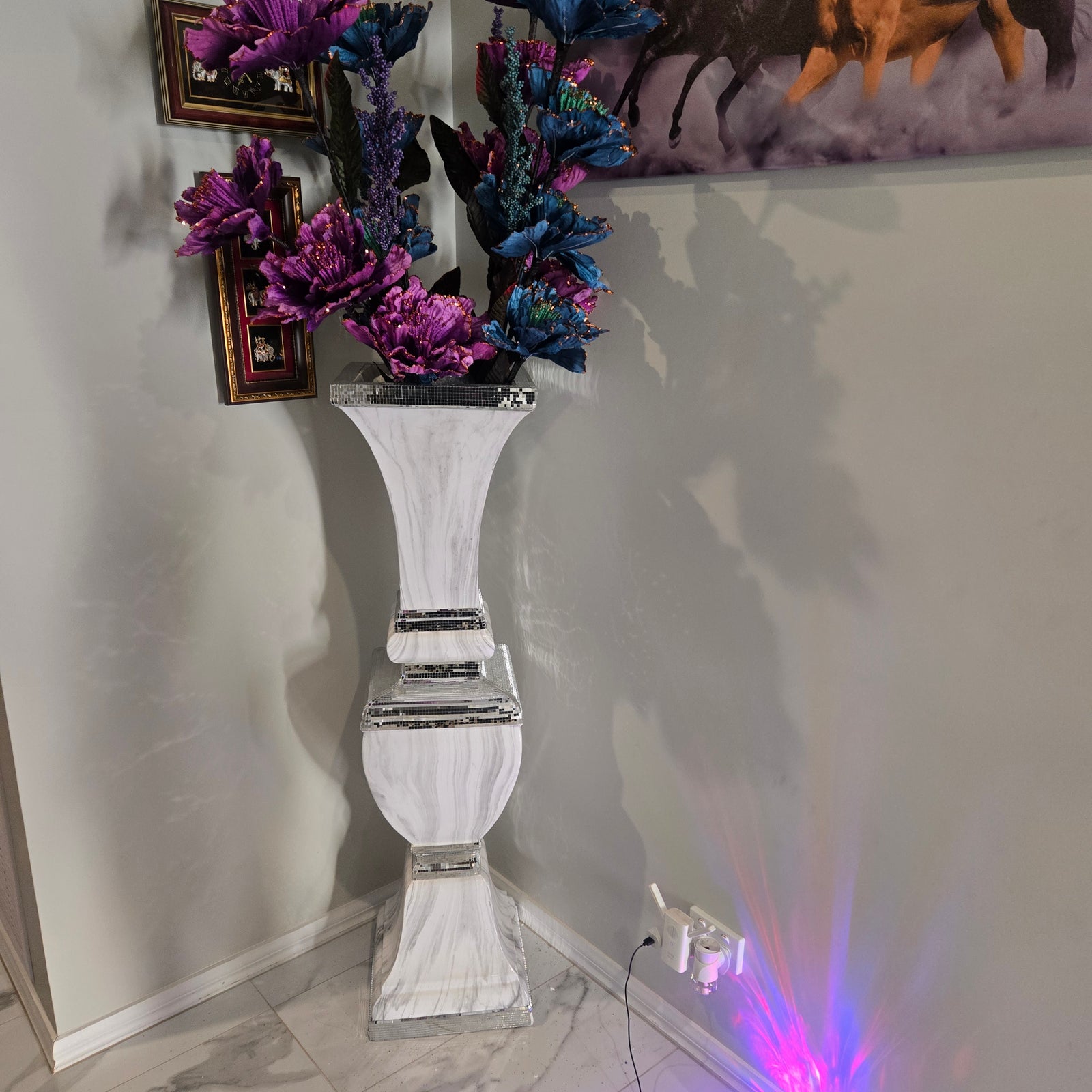 H126cm Decorative Resin Vase - White and Silver