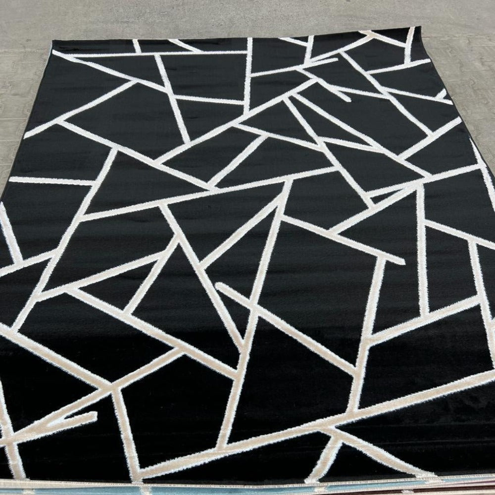 Comfortable Rugs Handmade in Turkey in Black, White and Grey Colours. Discover Luxury and Stylish Designs at Affordable Prices.