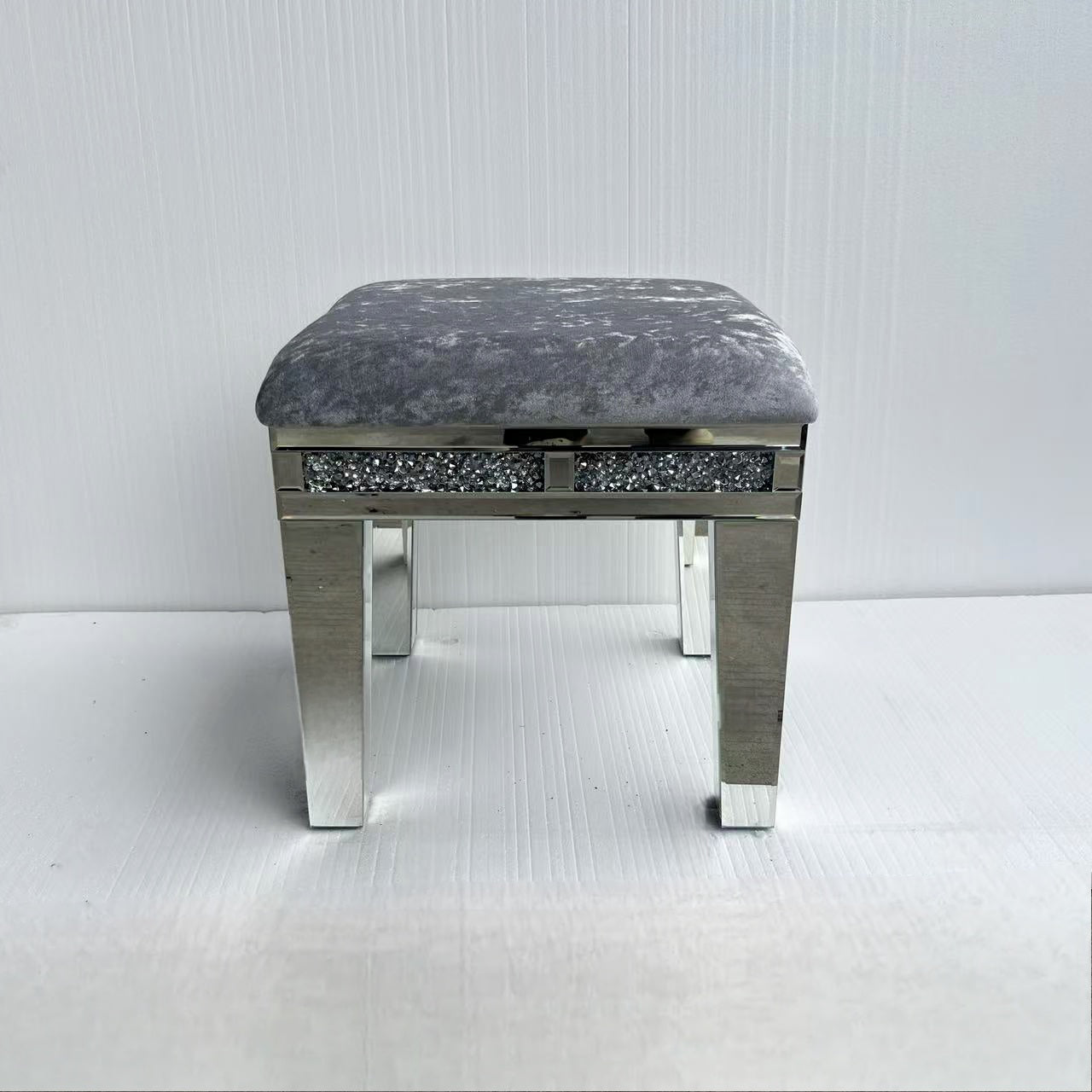 Elegant Dressing Table and Makeup Mirror