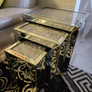 Silver Diamond-Crushed Mirrored Glass Nested Side Tables in a Set of 3