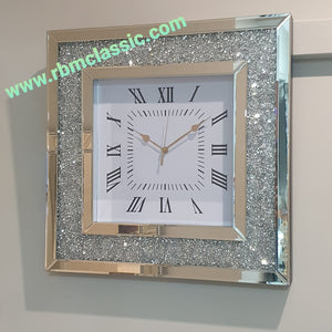Diamond Crushed Glass Mirrored Silent Wall Clock in Silver