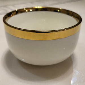 Modern, Classy and Elegant Ceramic Dinner Set with Golden Trim Line in White Bowl Colour