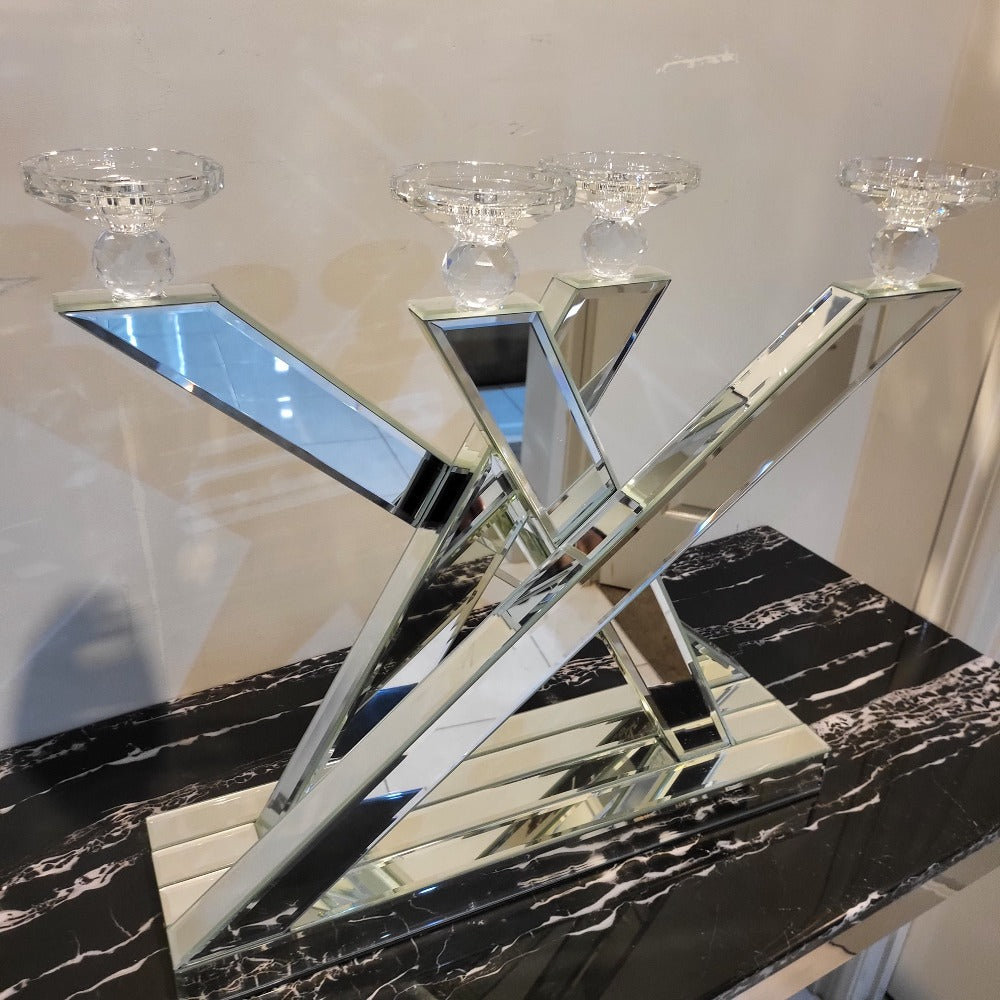 Luxury Modern Classy Sparkling Silver Candleholders / Candlesticks with decoration Candles in Silver Stainless Steel Frame 
