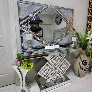 Luxurious and Stylish Silver Modern Classy Glass Mirrored Glass Hallway / Entry Console Table and Mirror with Diamond Crushed Glass 