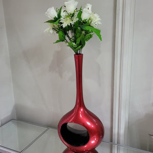 Modern Red Decor Stylish and modern Exquisite right-sized Ceramic Sculptures with a Black hole