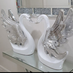 RBM Classic Home Modern Exquisite Resin Decorative White Swans For Your Home Decorations To Your Preference. The Cute Swans Come in Silver and Gold Wings
